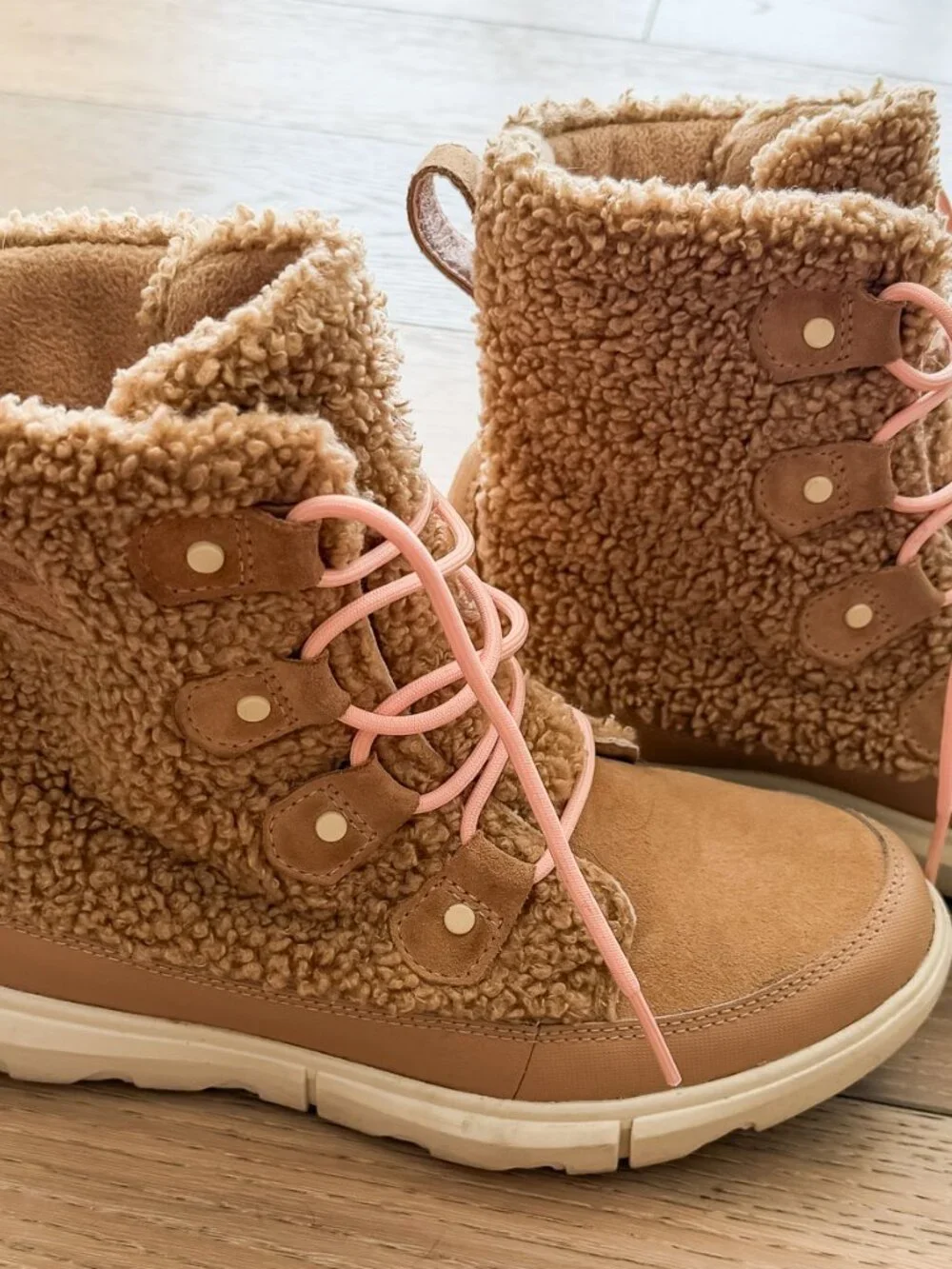 Sorel Explorer II Joan Cozy Boots - Fawn - Size 8.5